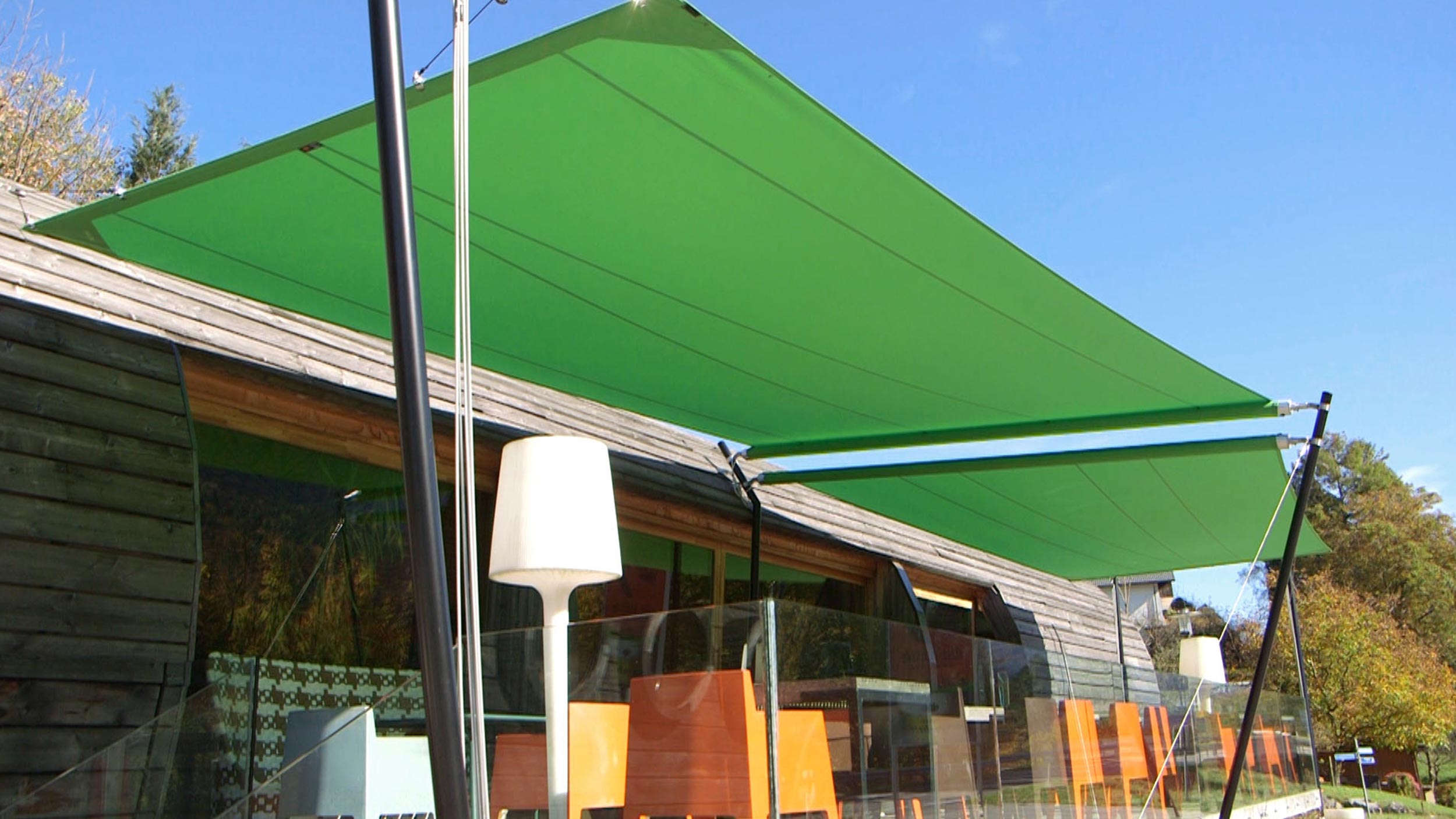 Stufenlos einstellbarer Schatten von 0 bis 110 m².